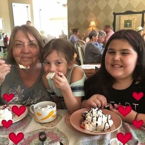 Meet your Posher, Deborah